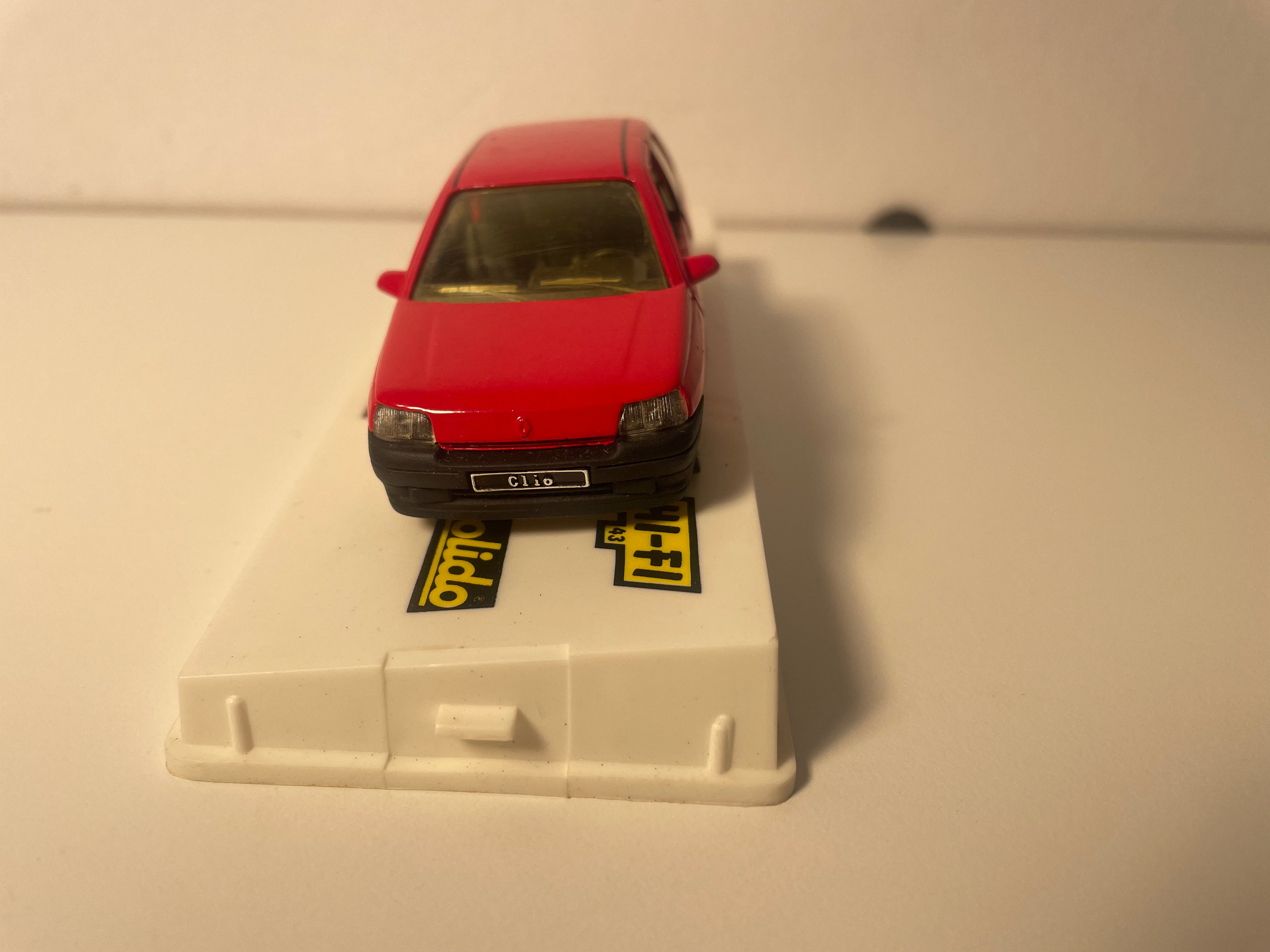 Renault Clio Red - Solido Reference 1519