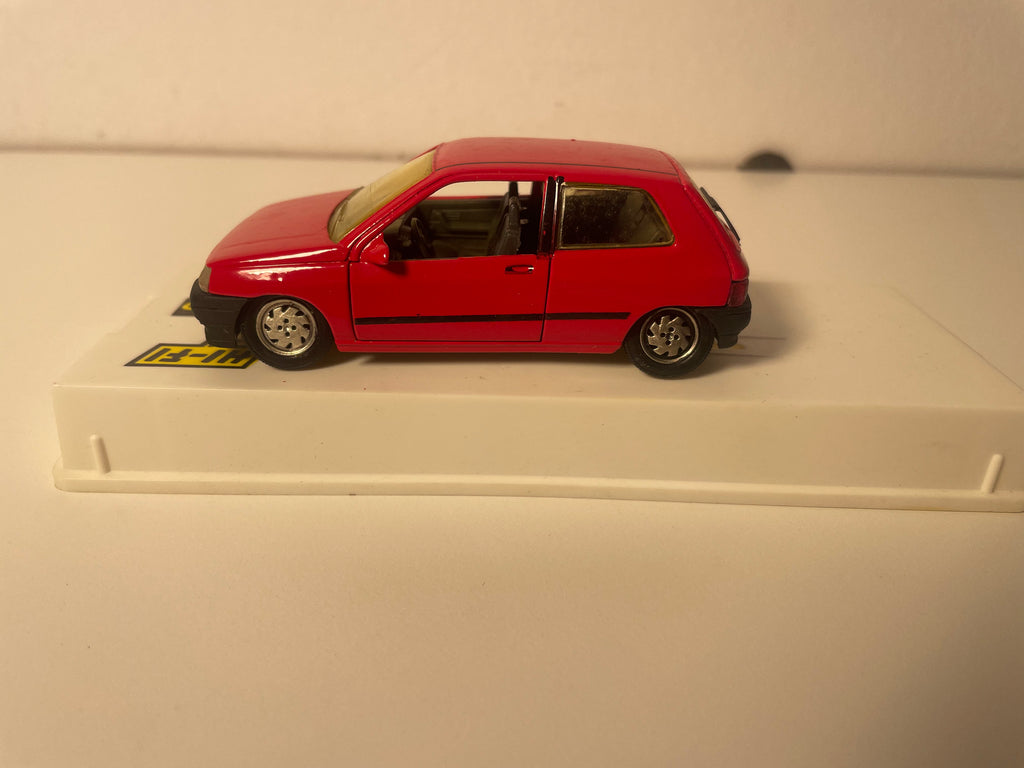 Renault Clio rossa - Solido riferimento 1519
