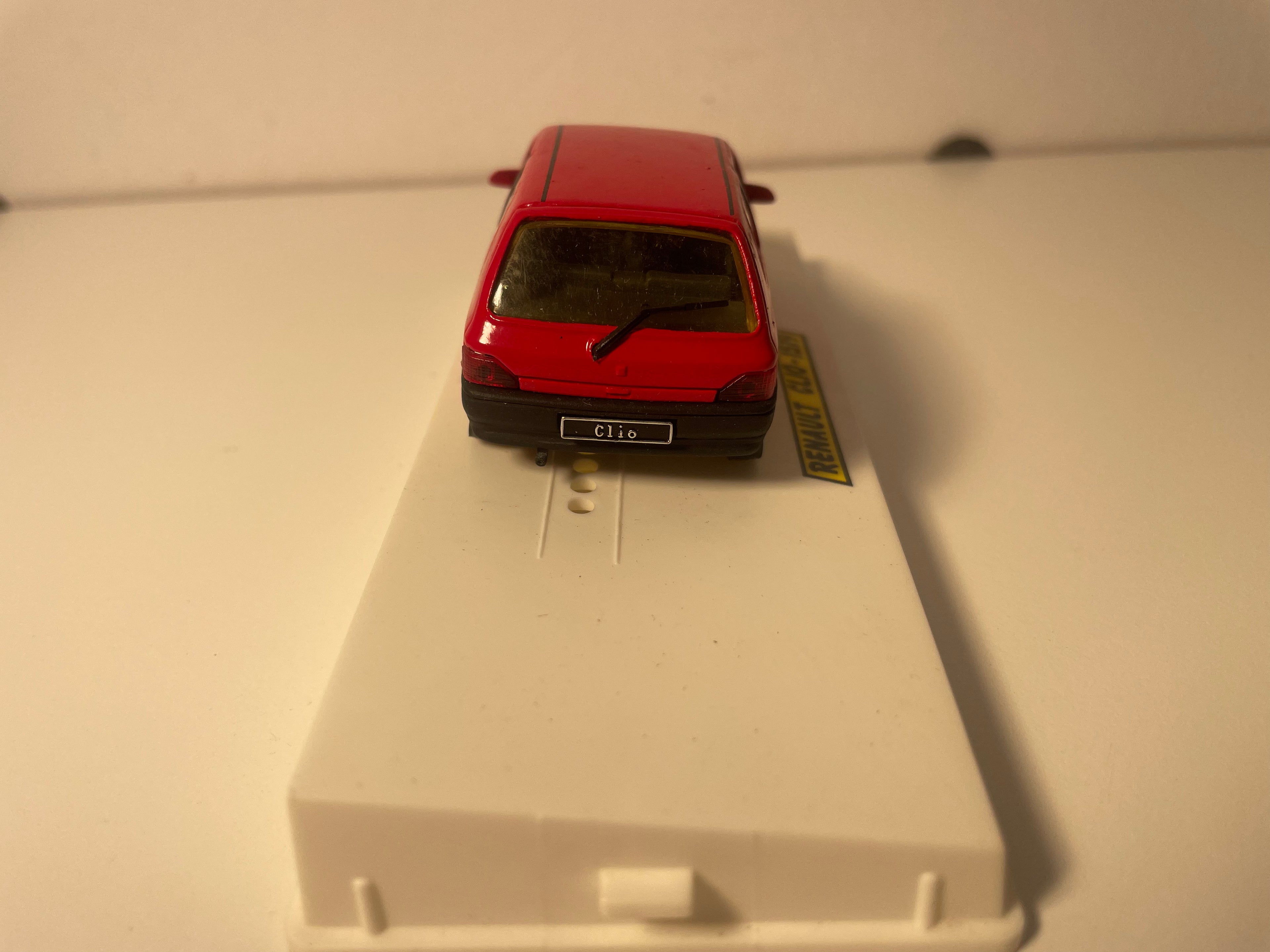 Renault Clio Red - Solido Reference 1519