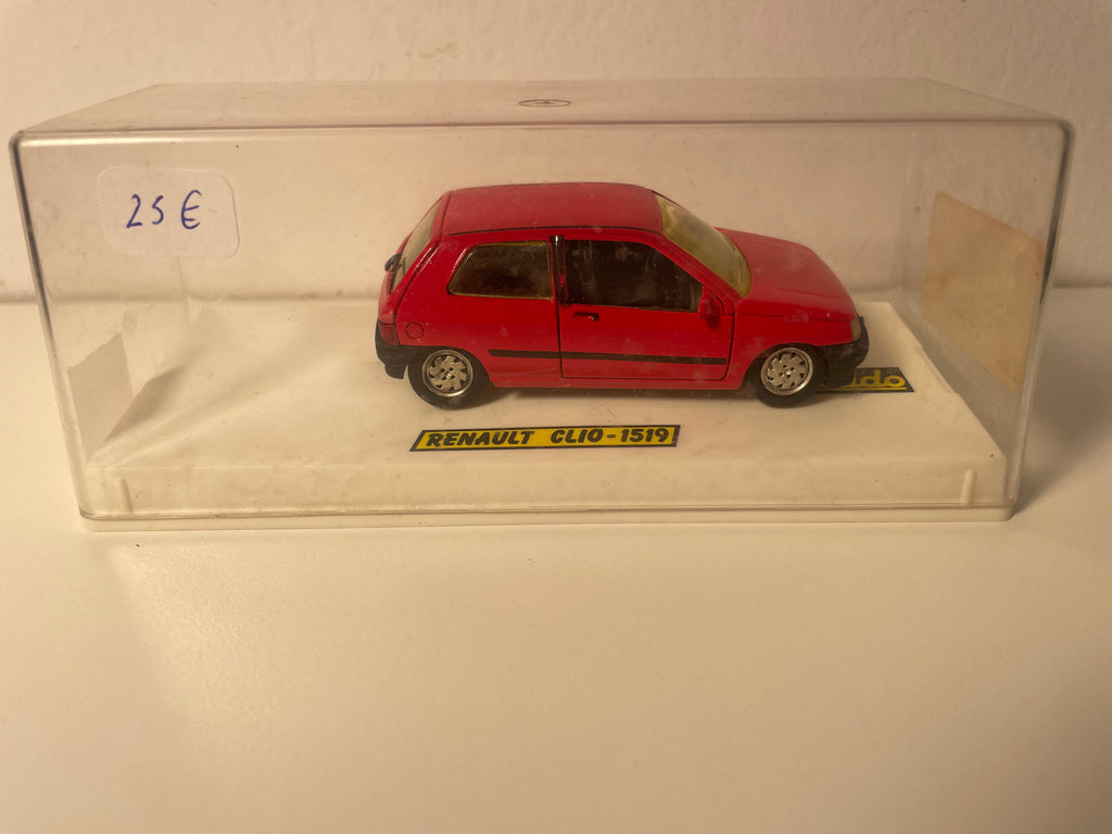 Renault Clio rossa - Solido riferimento 1519