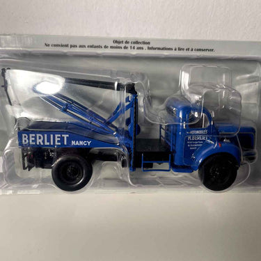 Berliet GLM 10A takelwagen (blauwe vrachtwagen)