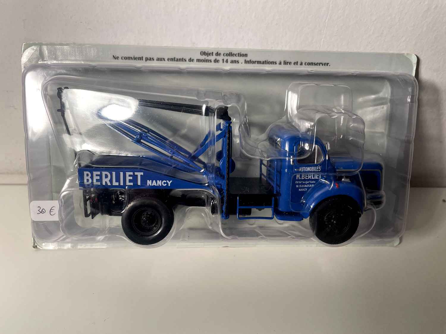 Camion Berliet GLM 10A dépanneuse (camion bleu)
