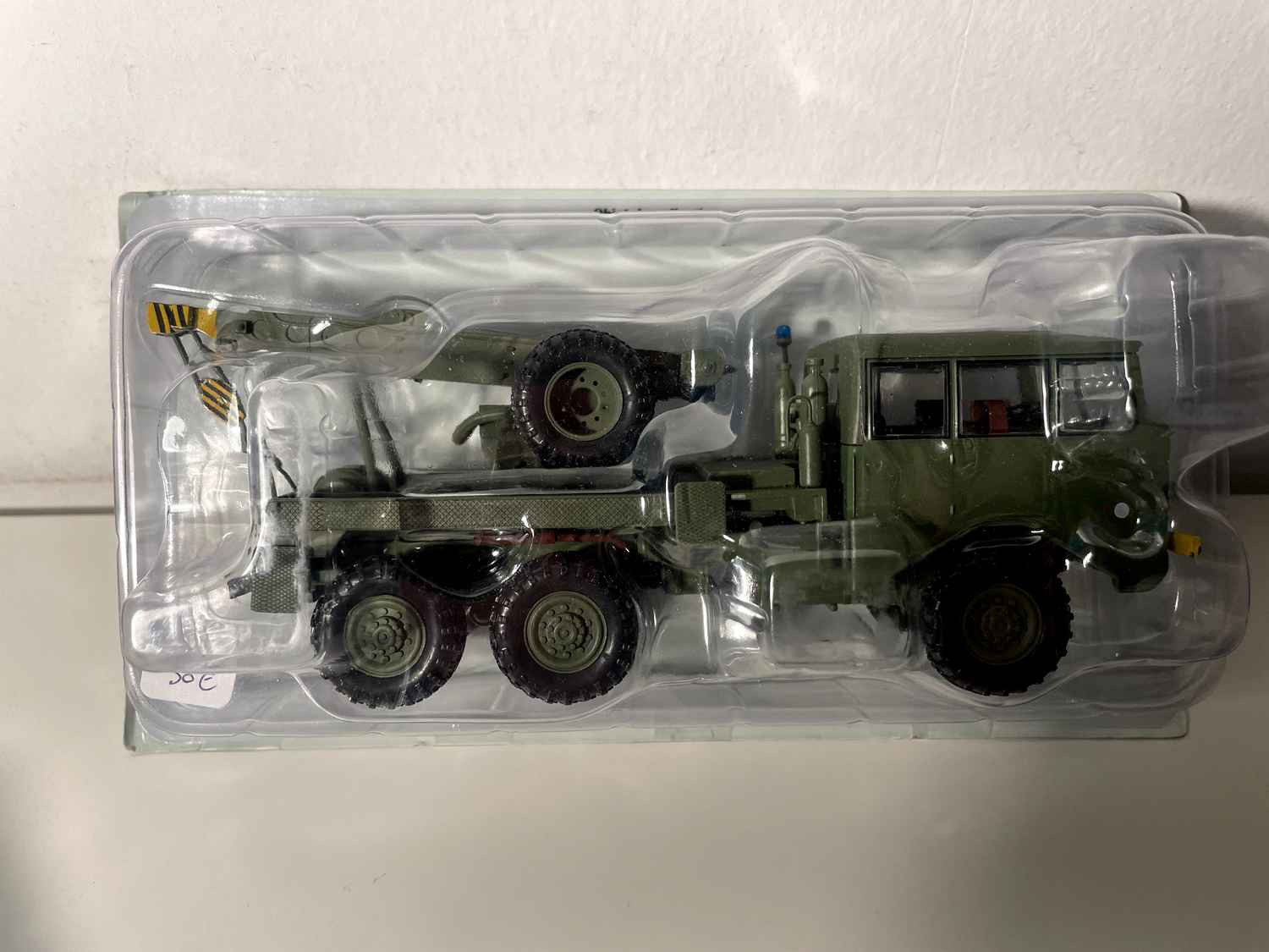 Camion Berliet TBU CLD militaire (camion vert kaki)