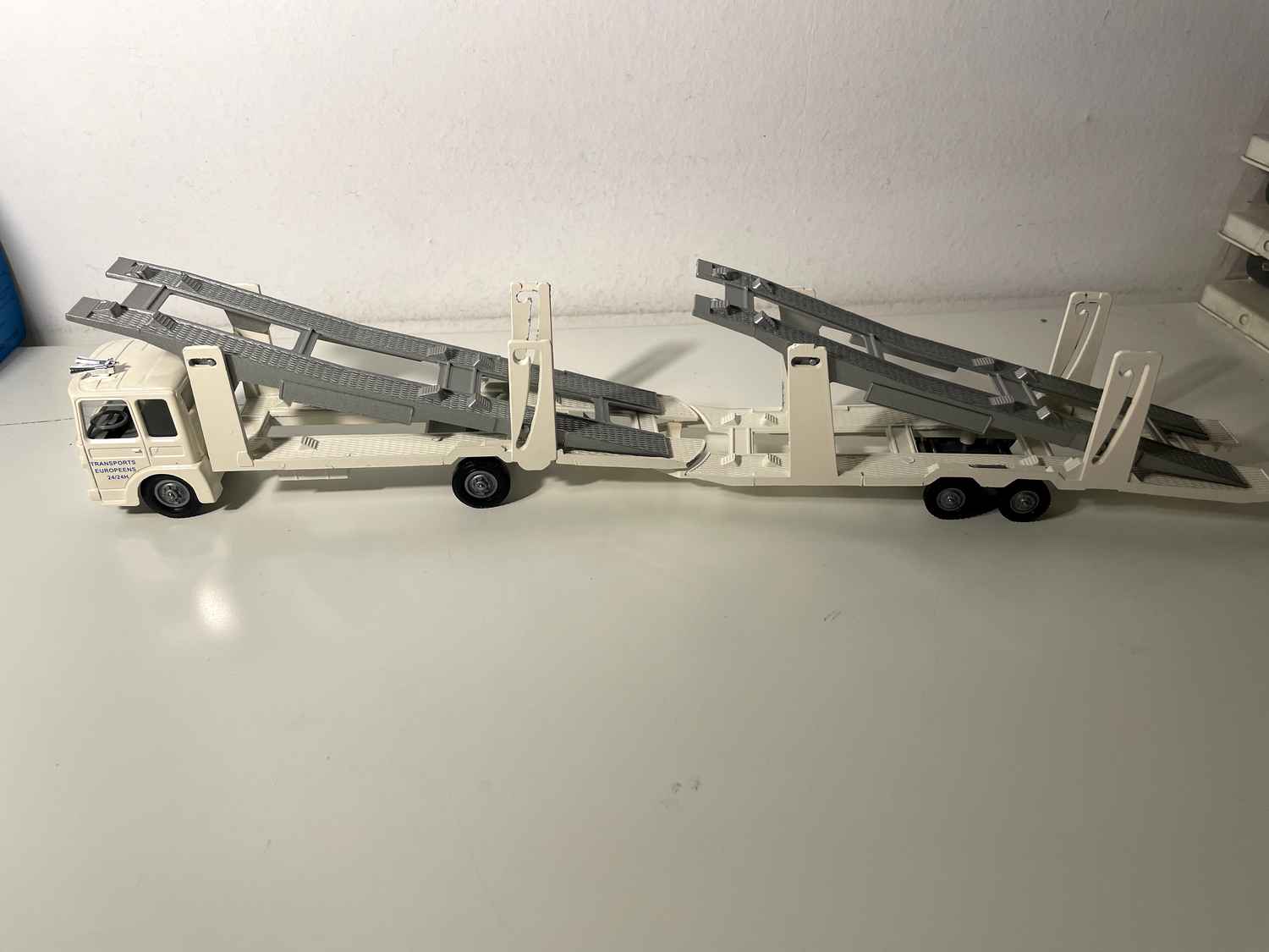 SOLIDO: VOITURE, POMPIERS, Remorque porte Zodiac. 1/43? EUR 3,50 SOLIDO: VOITURE, POMPIERS, Remorque porte Zodiac. 1/43? EUR 3,50