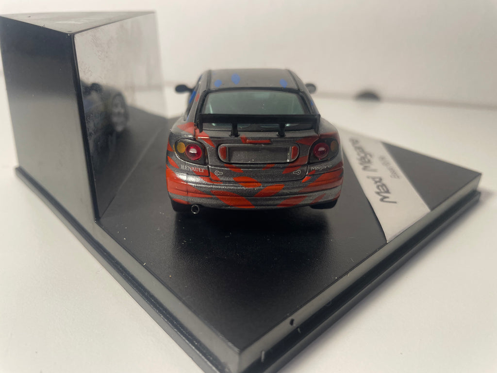 Renault Maxi Mégane Cinza com Desenhos Amarelos e Azuis - Testes 95/96 - Vitesse (Caixa Quadrada)