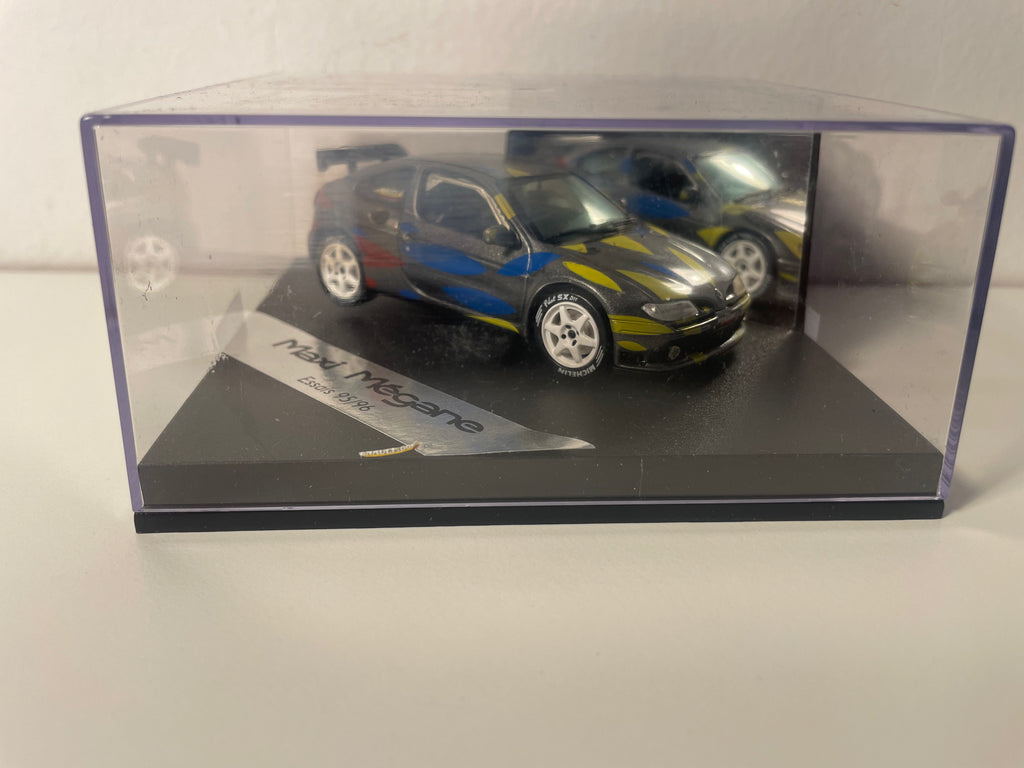 Renault Maxi Mégane Cinza com Desenhos Amarelos e Azuis - Testes 95/96 - Vitesse (Caixa Quadrada)