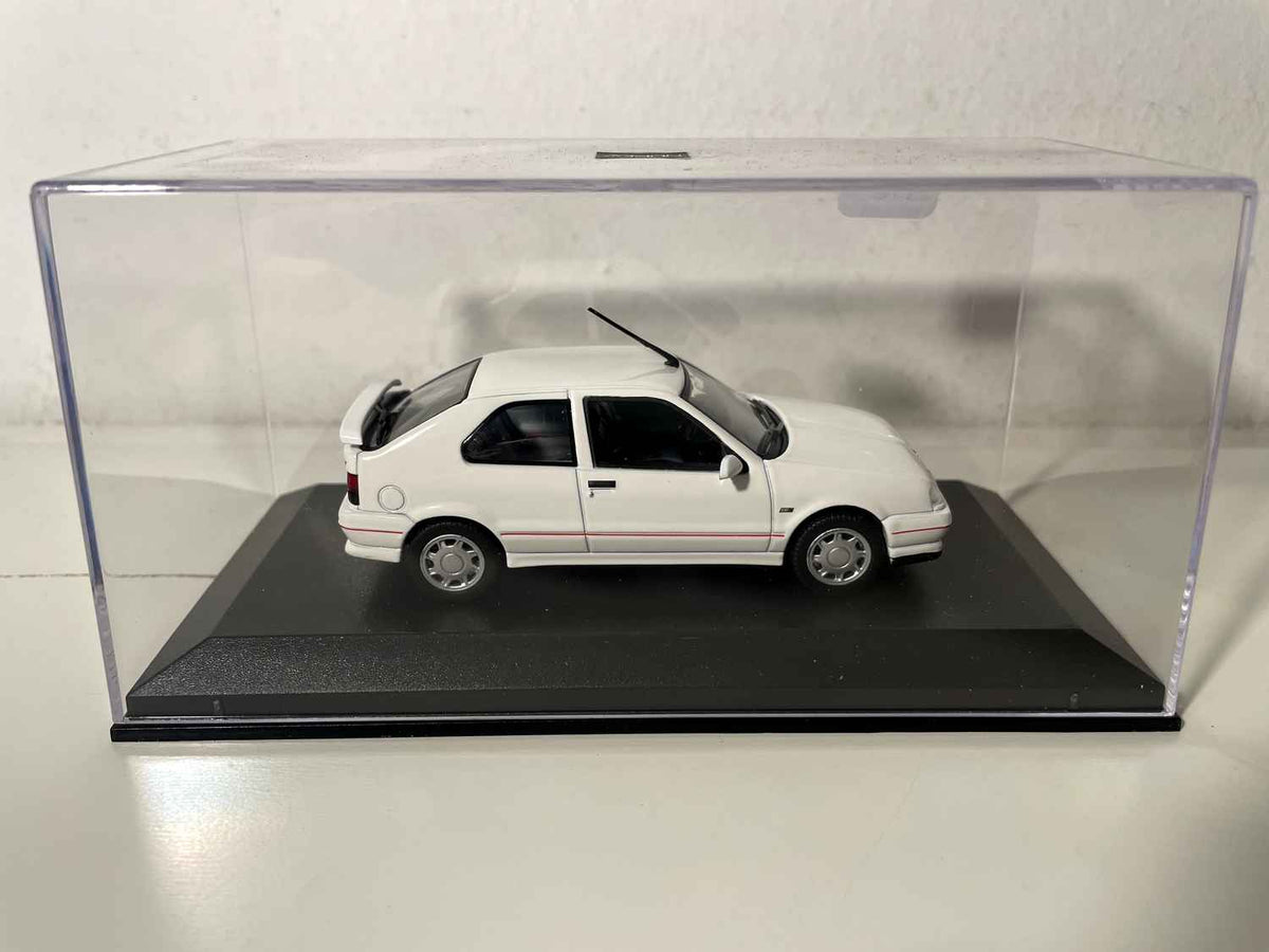 Renault 19 16S blanco (Norev)