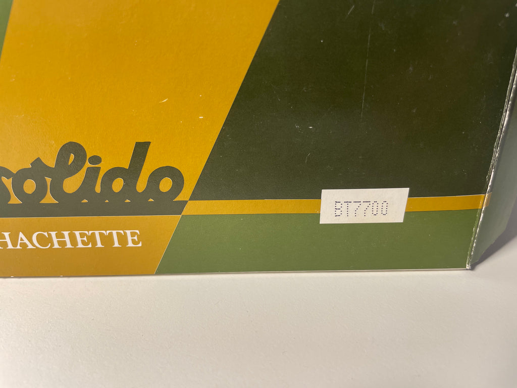 Char militaire SU 100 (URSS) - Solido (fabrication française) - boite N°BT7700 (char tâché)