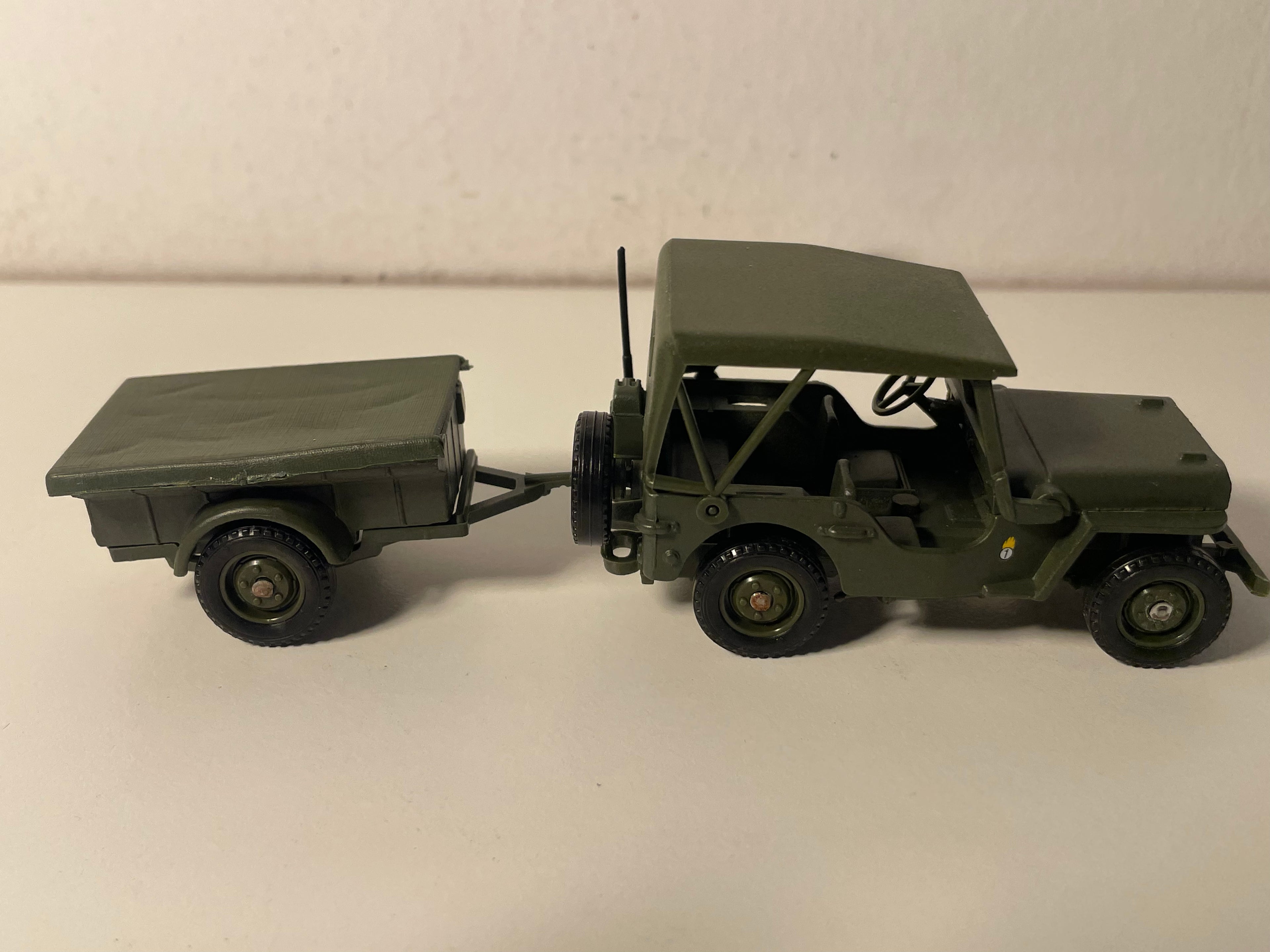 Jeep Willys militaire et sa remorque - Solido (fabrication ?) - boite N°CK4691