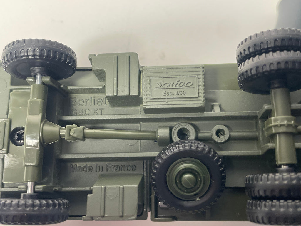Camion militaire citerne Berliet GBC KT - Solido (fabrication française) - boite N°CR1689