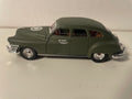 Voiture miniature militaire Chrysler Windsor de 1948 - Solido (fabrication française) - boite N°EI1732 (DÉFAUT DE PEINTURE)