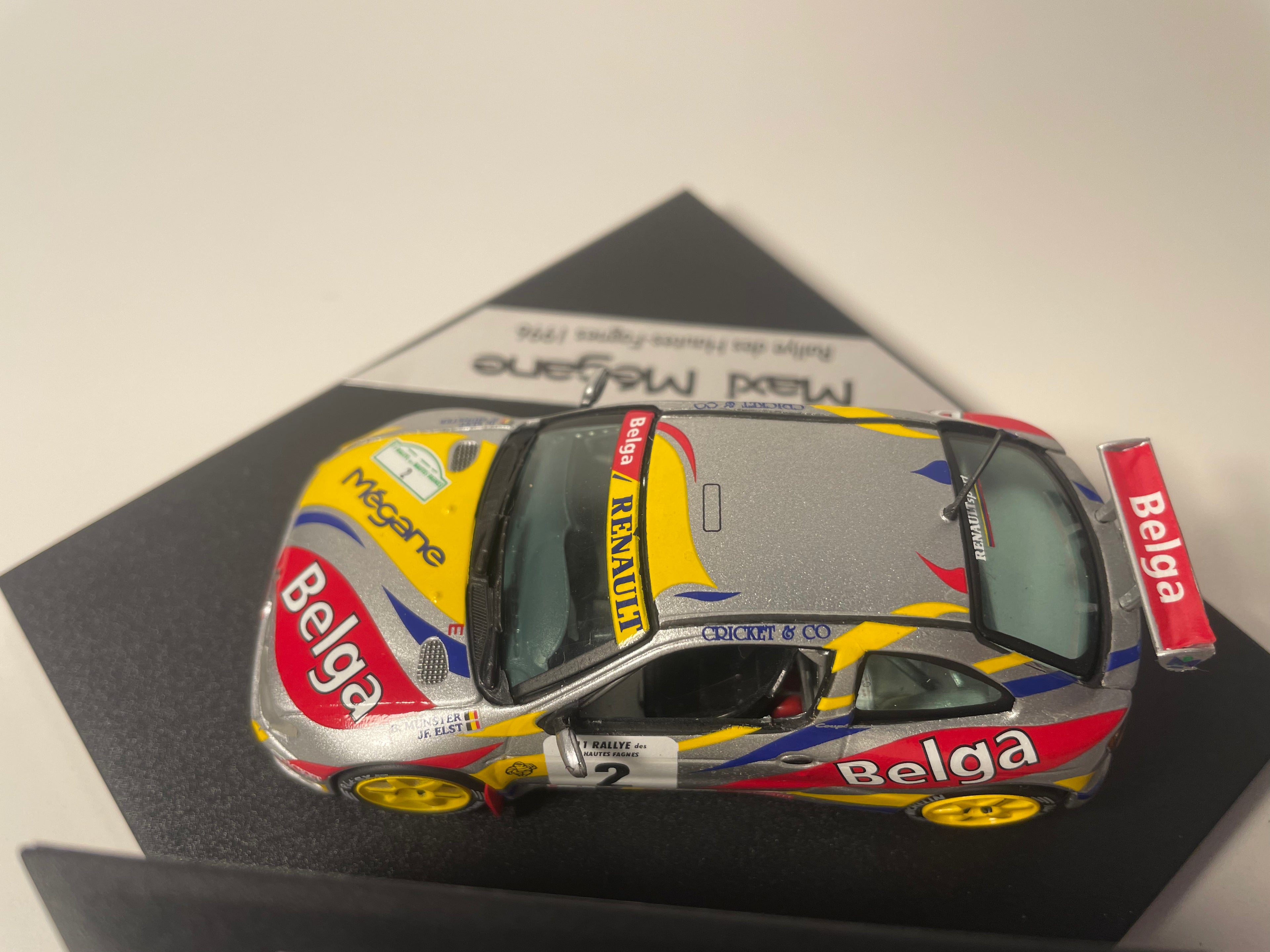 Renault Maxi Mégane cinza, amarelo e vermelho número 2 - rally das Hautes-Fagnes - VITESSE (caixa)