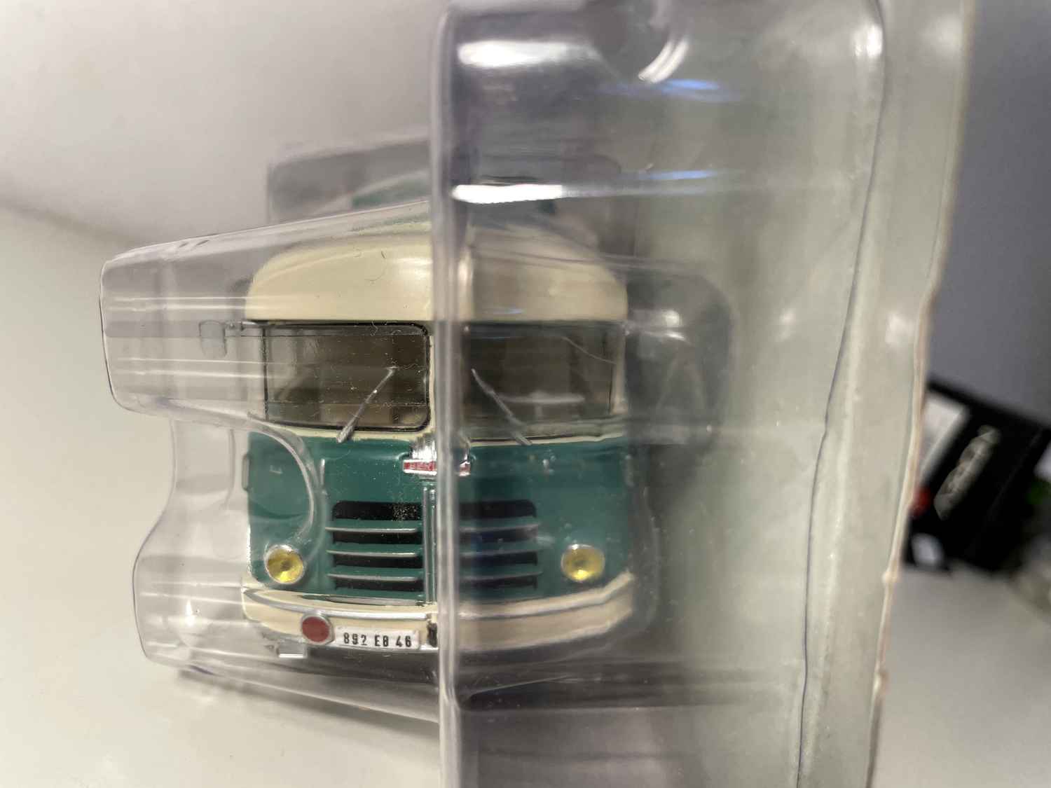 Auto Berliet PLA gréng a béige - Sammlung Hachette