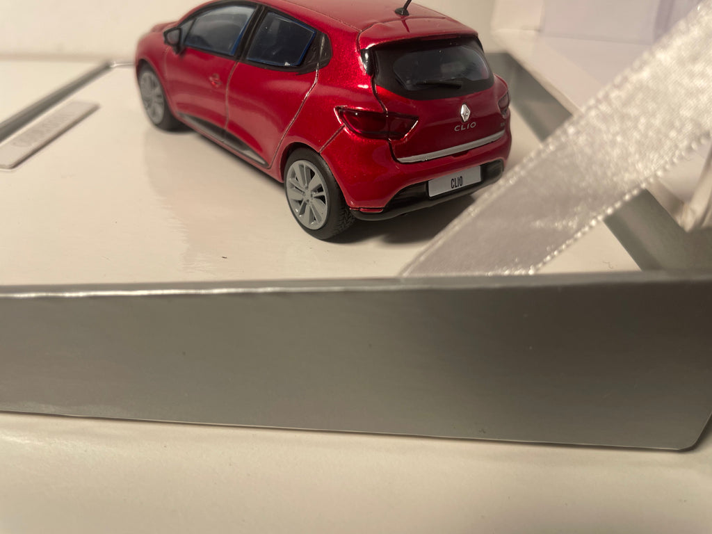 Renault Clio czerwona - ELIGOR (szara pudełko kwadratowe)