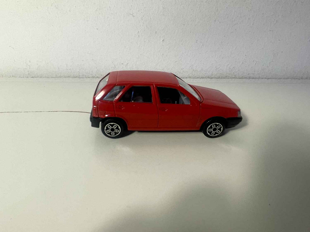 Fiat Tipo rot - BURAGO