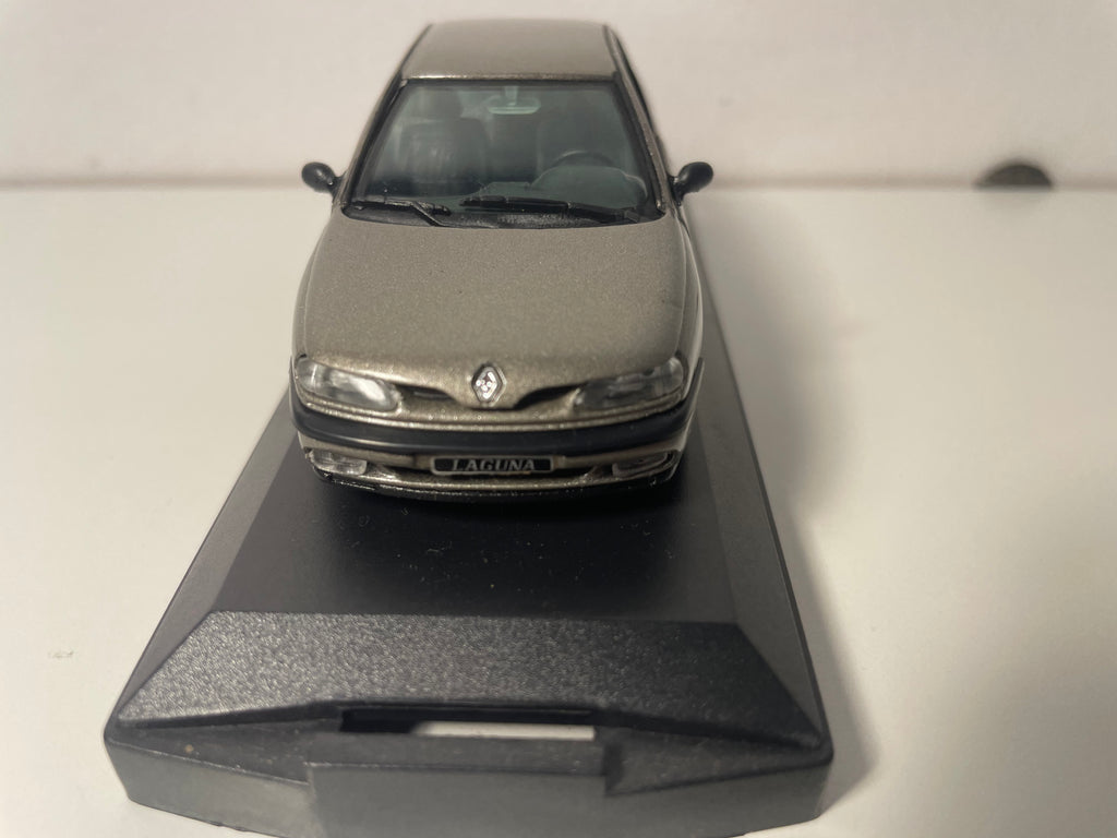 Renault Laguna marron - VITESSE