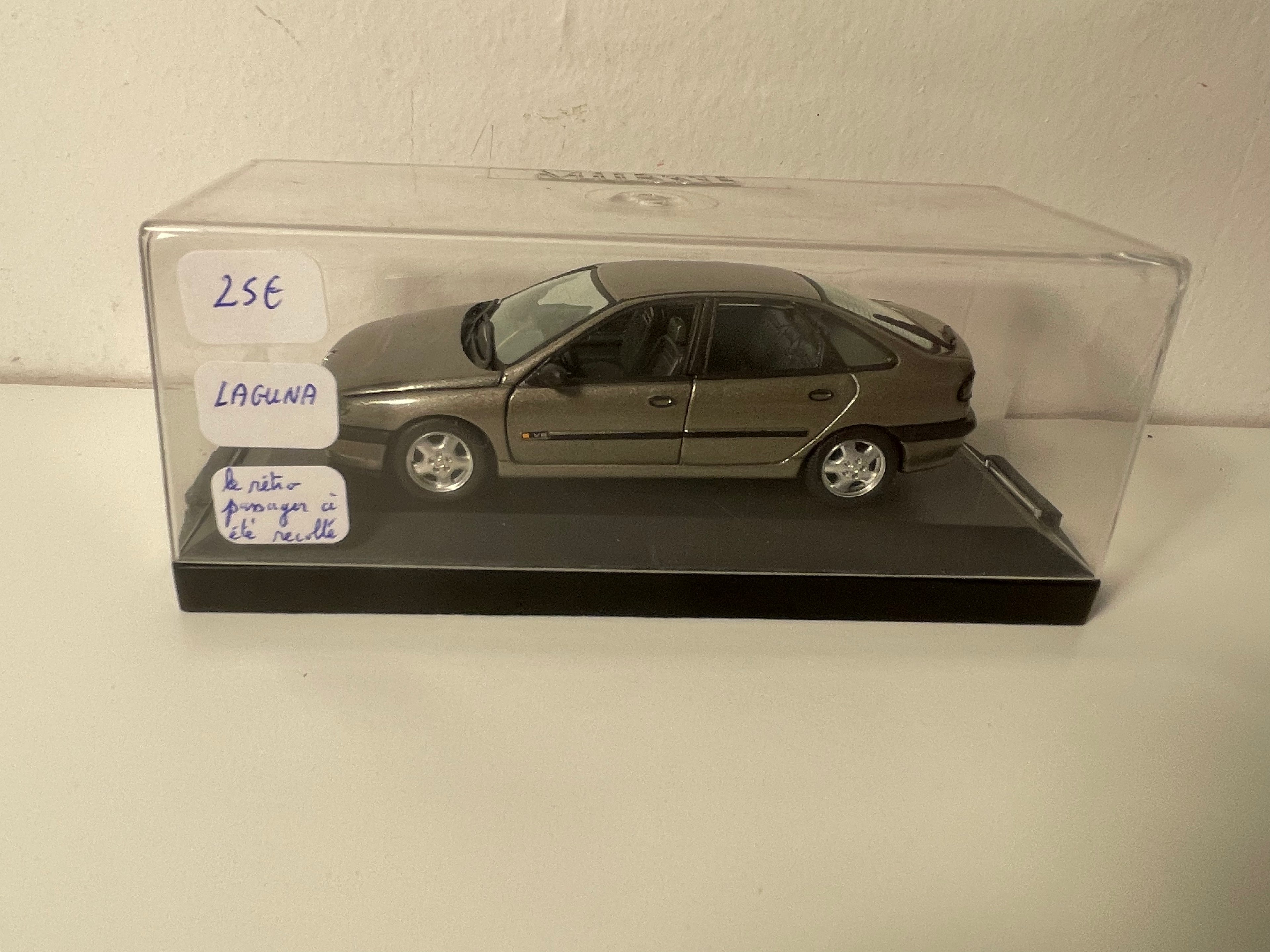 Renault Laguna marron - VITESSE