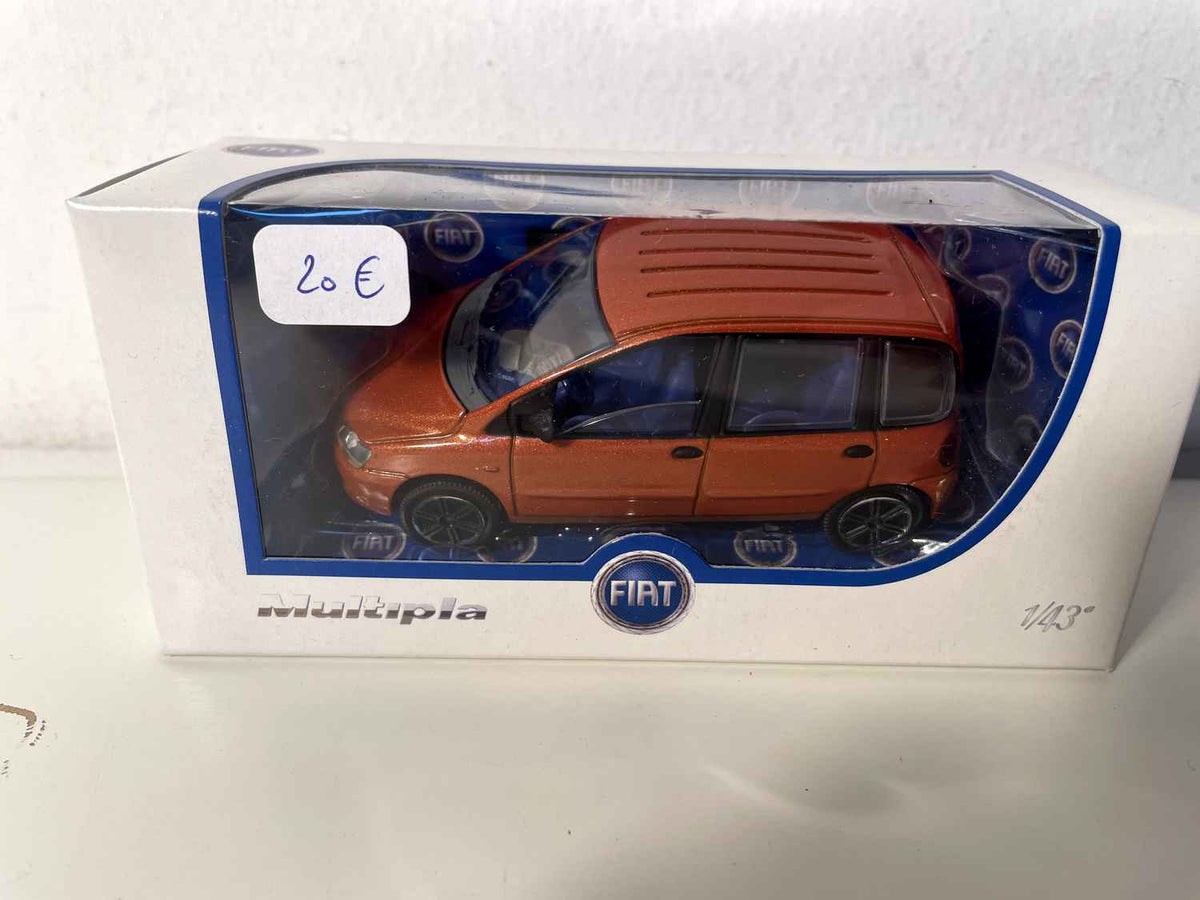 Fiat Nuova Multipla braun