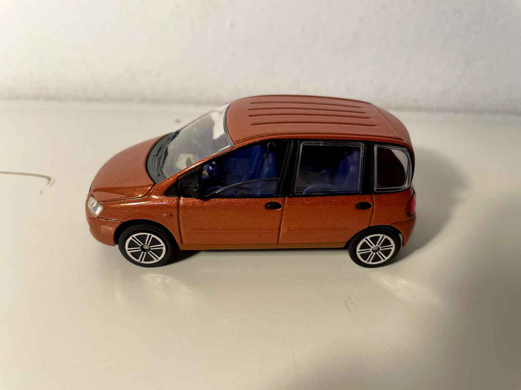 Fiat Nuova Multipla braun