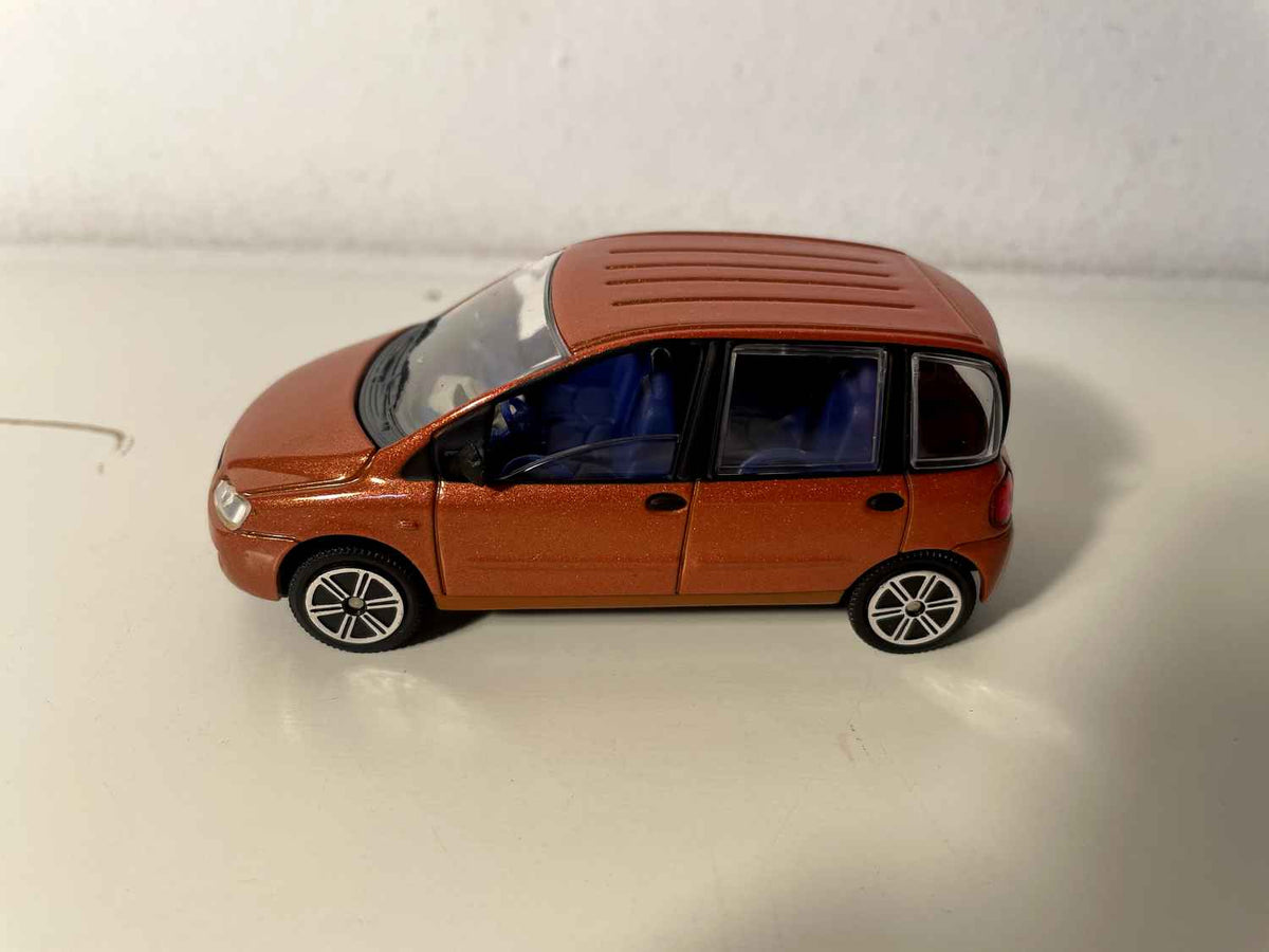 Fiat Nuova Multipla braun