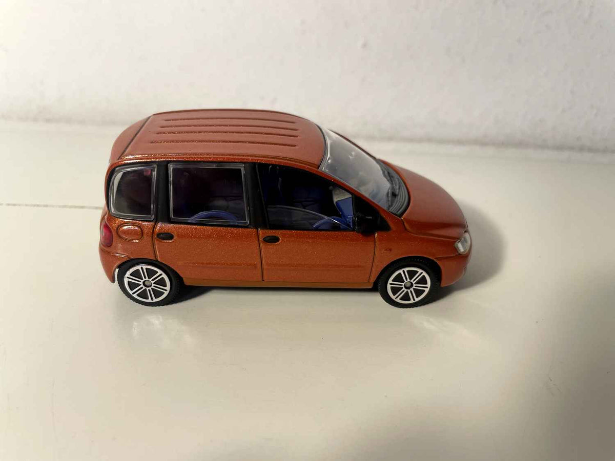 Fiat Nuova Multipla braun