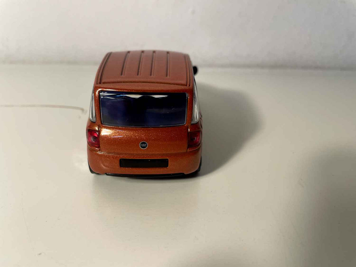 Fiat Nuova Multipla braun