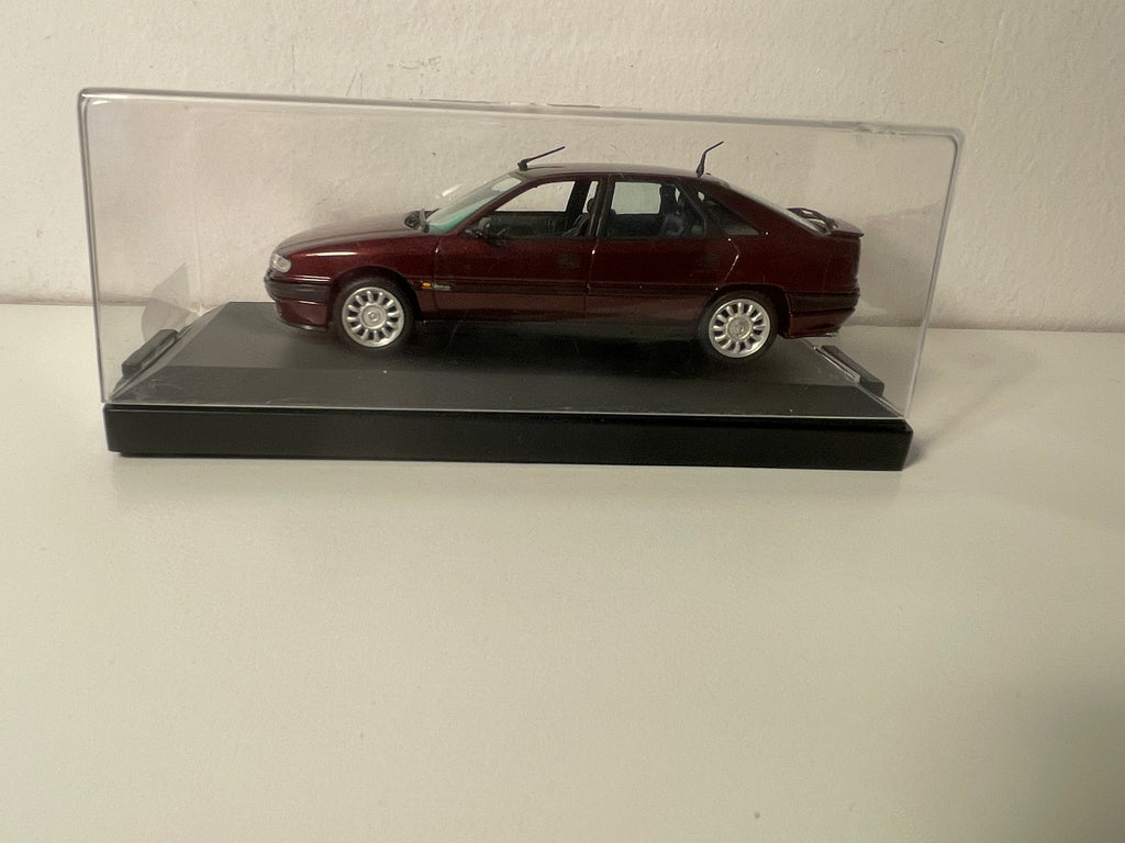 Renault Safrane Baccara V6 burgund z 1993 - VITESSE