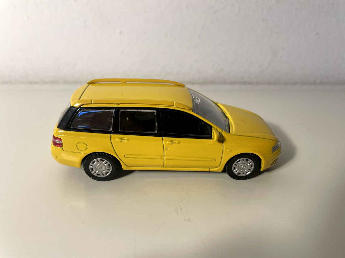 Fiat Stilo Station Wagon giel