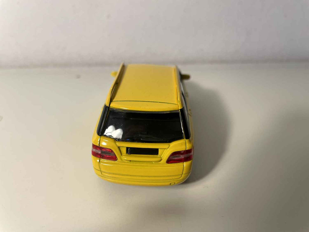Fiat Stilo Familiar amarillo