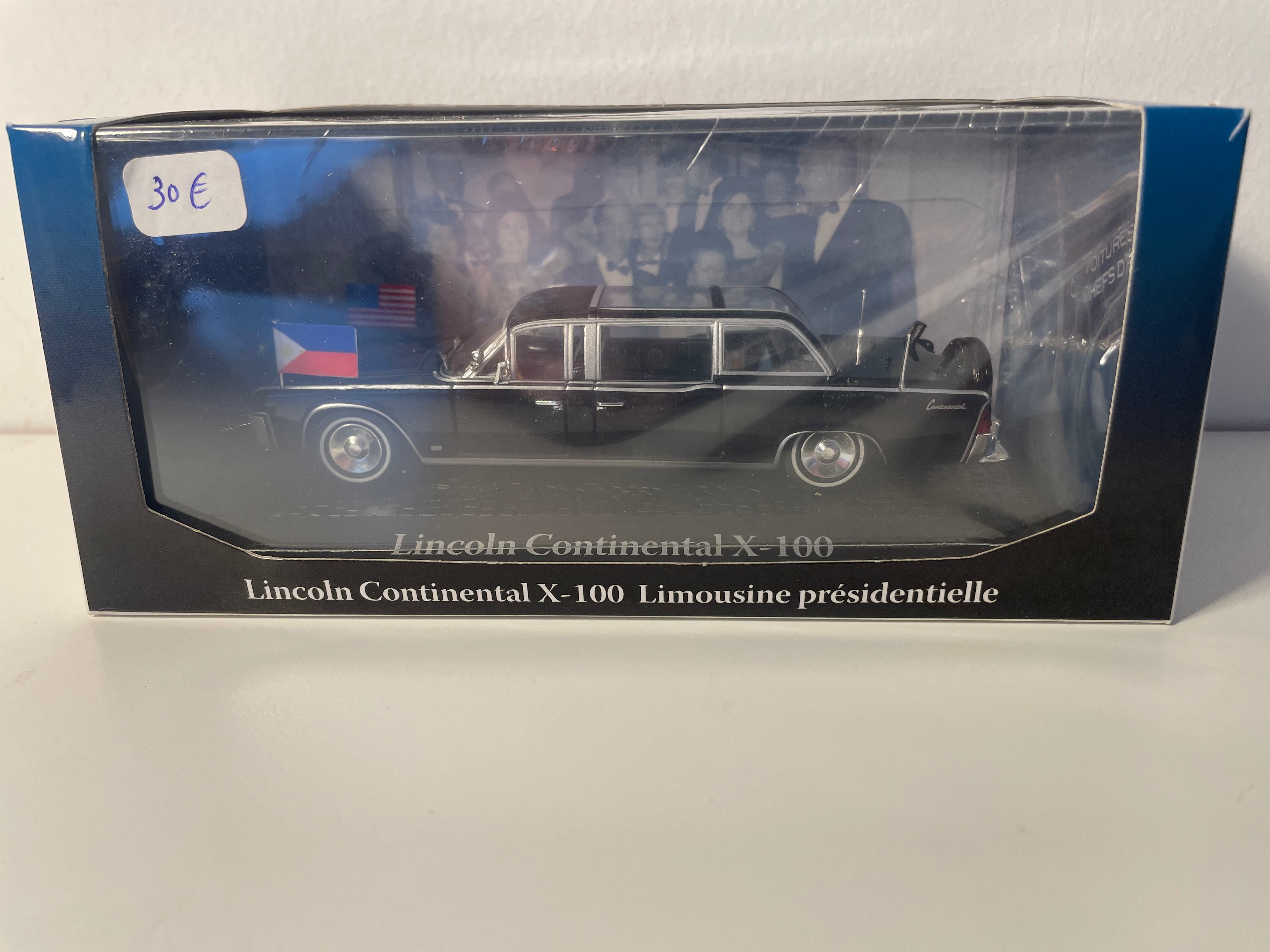 Schwaarze Lincoln Continental X-100 (Head of State Autosammlung)