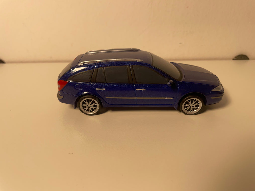 2005 Renault Laguna Estate Blue (small gray rectangular box)