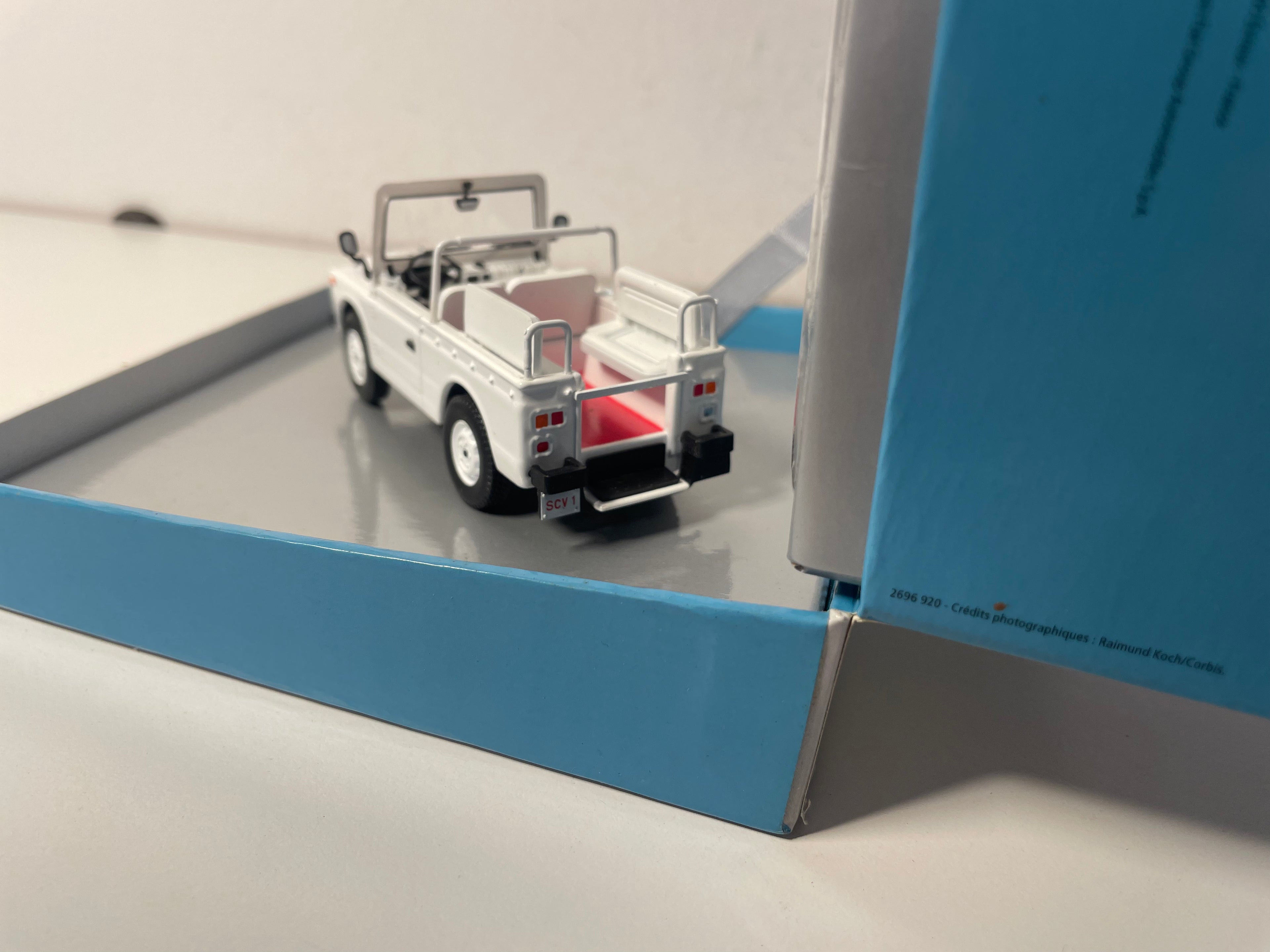 Fiat Campagnola blanche La Papamobile du Pape Jean-Paul 2 (collection voitures chefs d'état)