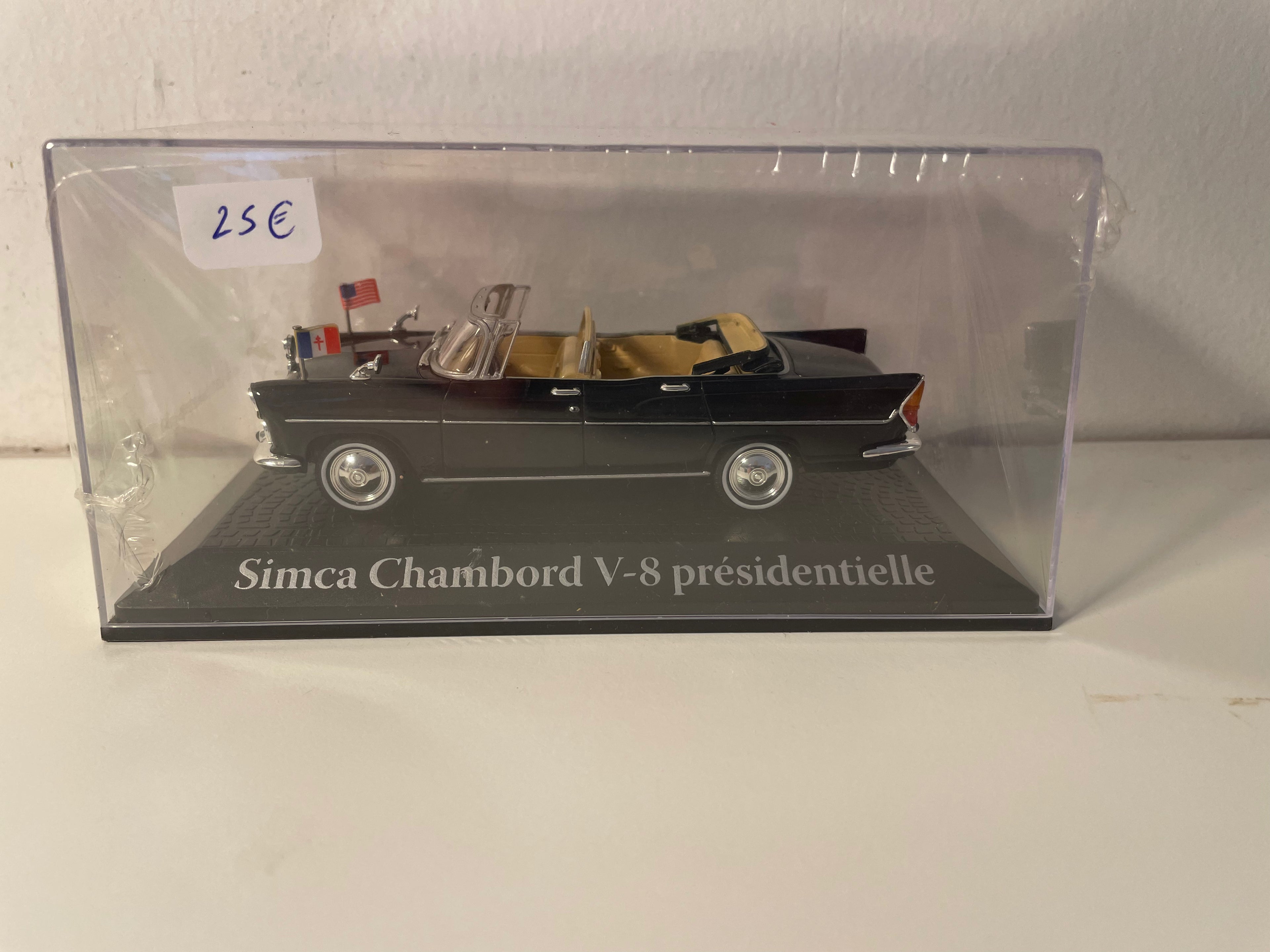 Simca Chambord V-8 Presidential (kolekcja samochodów głowy państwa)