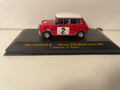 BMC Cooper S czerwony z białym dachem numer 2 - rajd Monte Carlo 1966 (zwycięzca) - IXO referencja RAC085