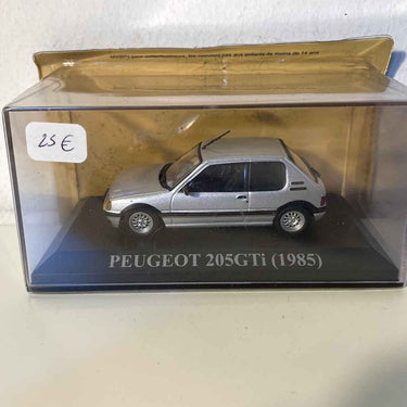 Grijze Peugeot 205 GTI uit 1985
