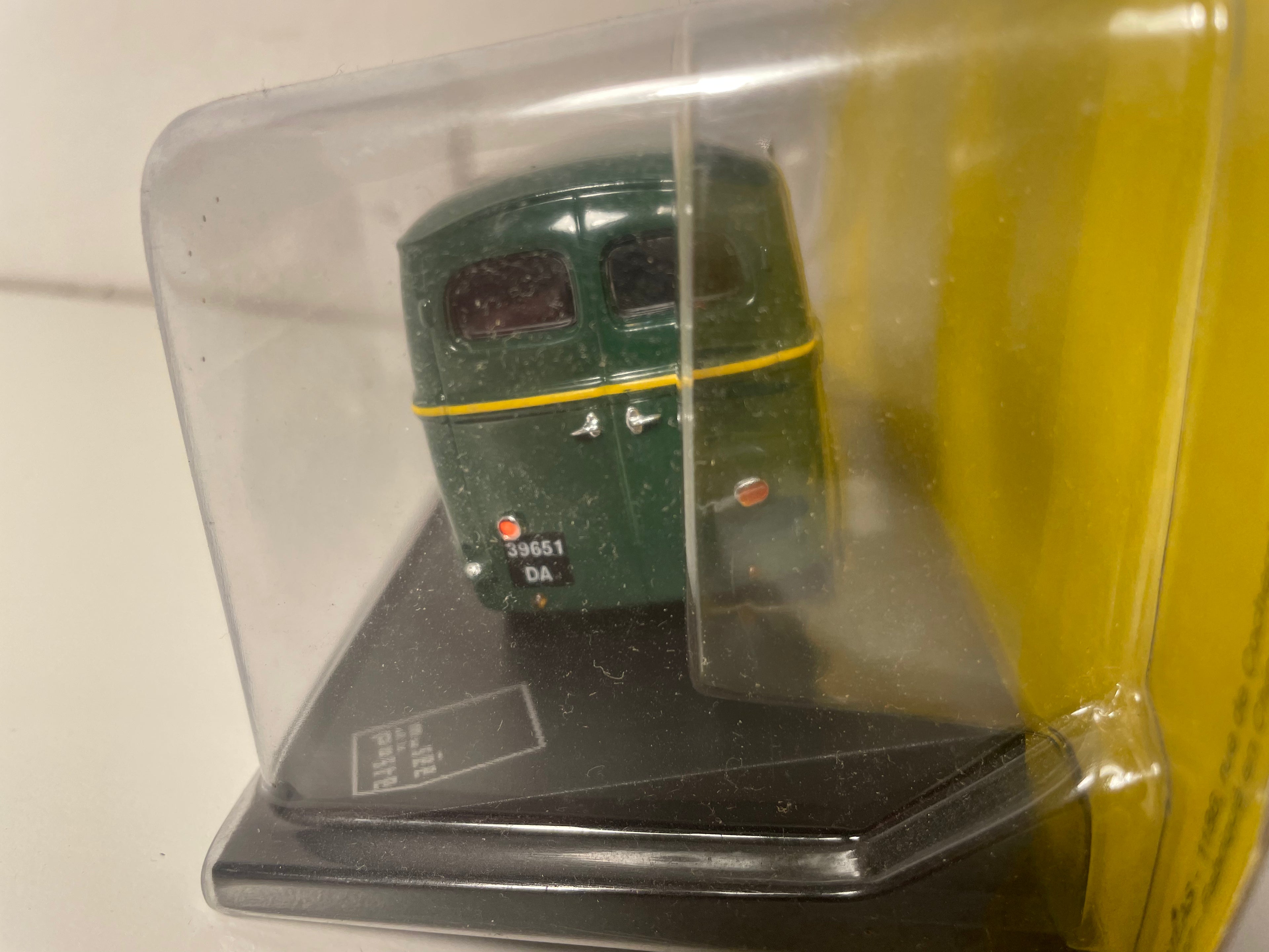 Peugeot D4B Dunkelgrün 1961 - La Poste - PTT