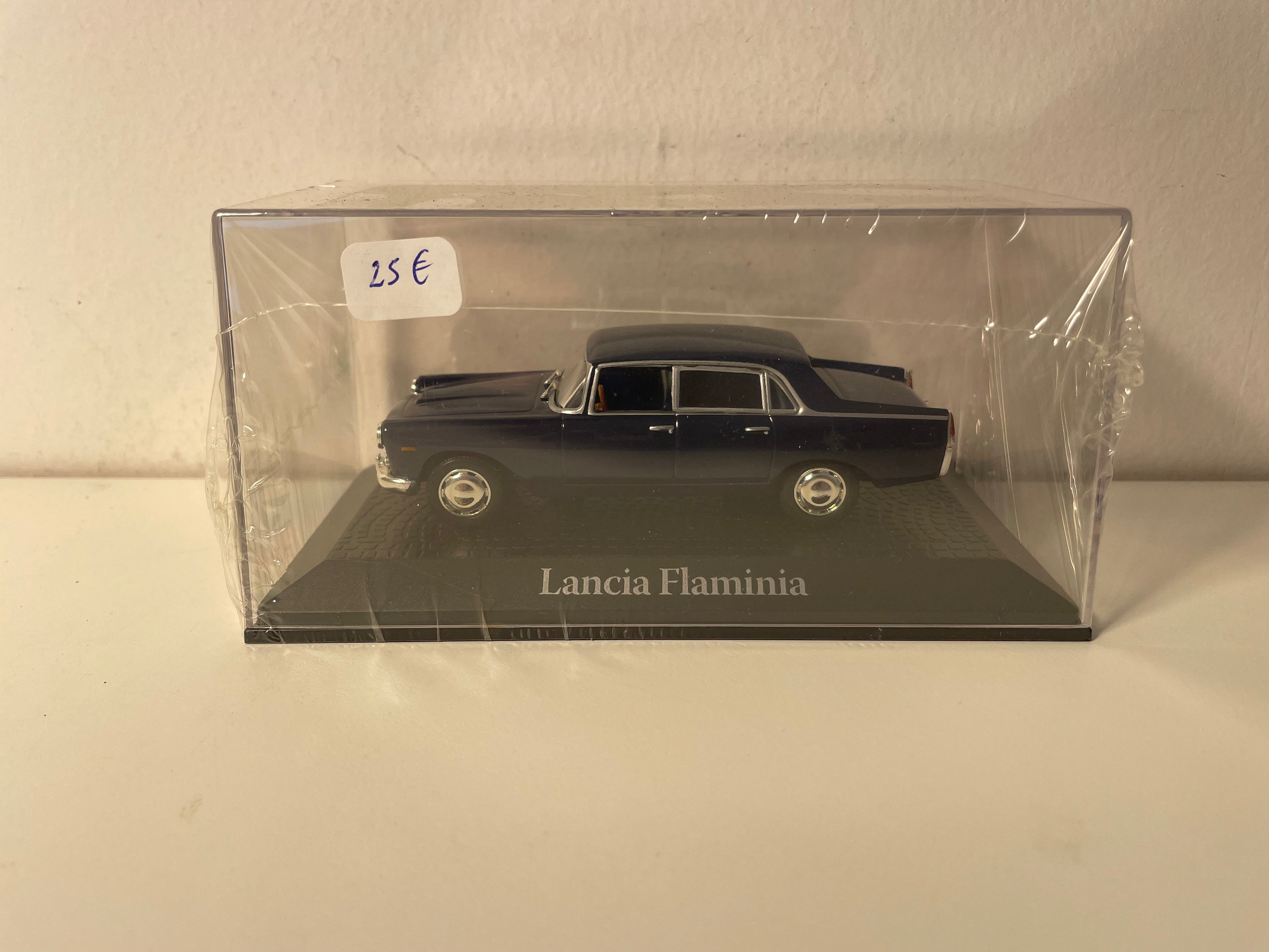 Lancia Flaminia ciemnoniebieska (kolekcja głów państw) - Igrzyska Olimpijskie Giovanni Gronchi (prezydent Republiki Włoskiej) w 1960 roku