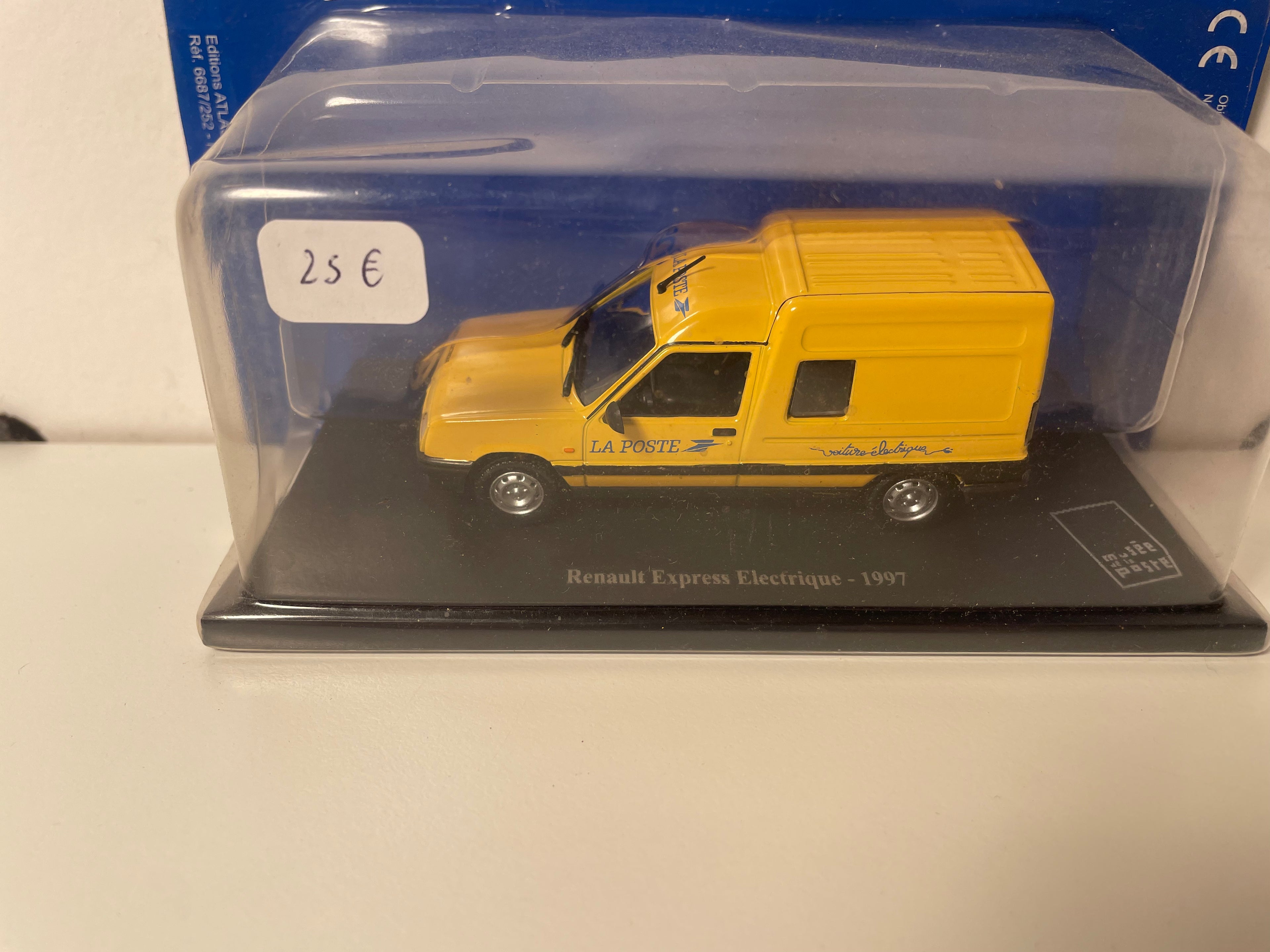 Renault Express elektrisches giel La Poste - PTT