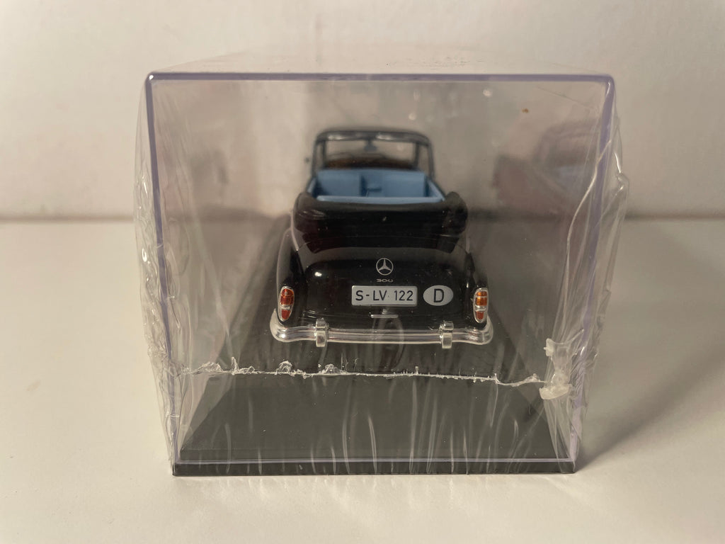 Mercedes 300 Landaudet nera (collezione di auto del capo dello Stato)