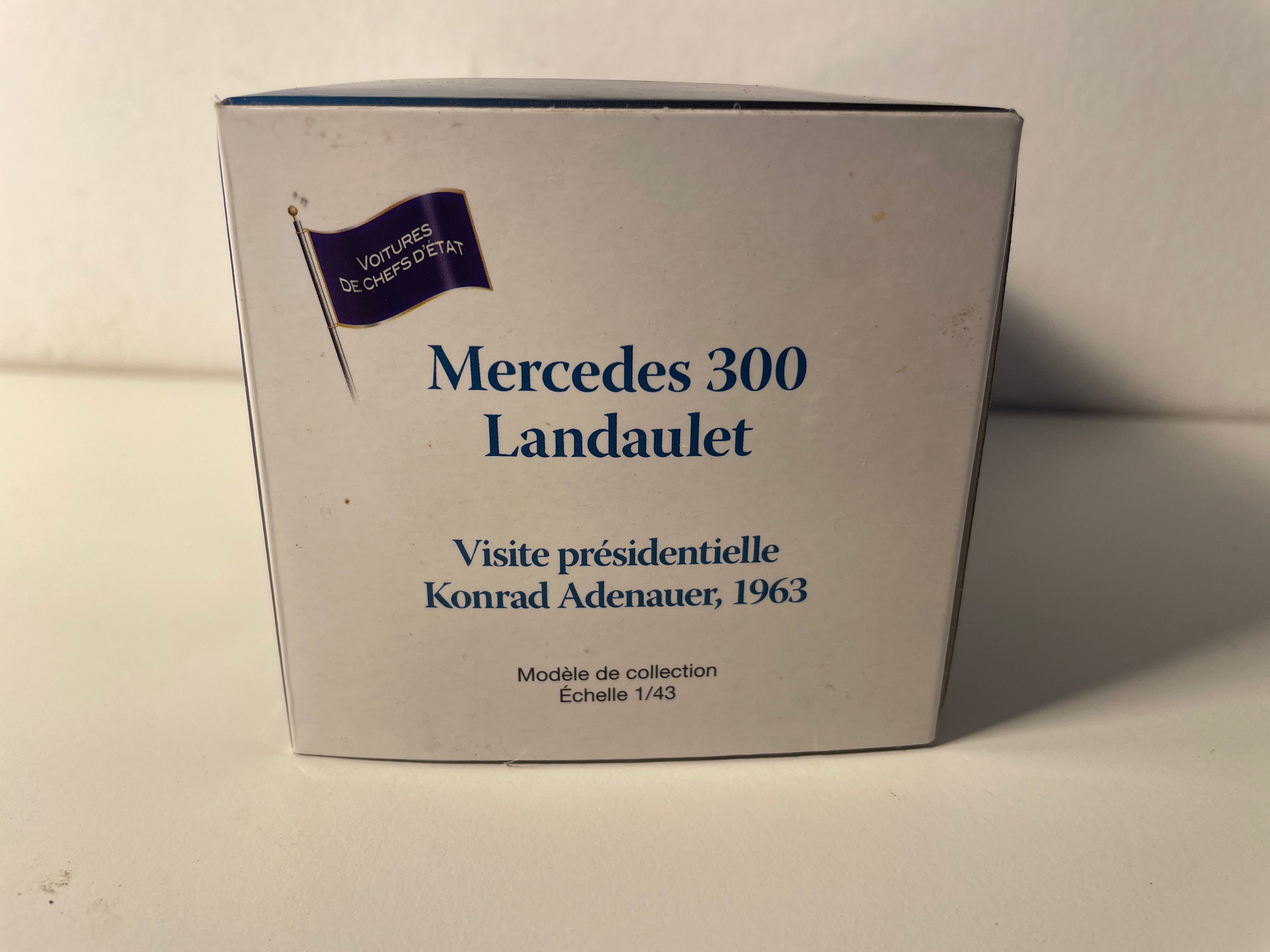 Mercedes 300 Landaudet nera (collezione di auto del capo dello Stato)