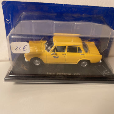 Simca 1300 gelbe Limousine aus dem Jahr 1965 La Poste - PTT