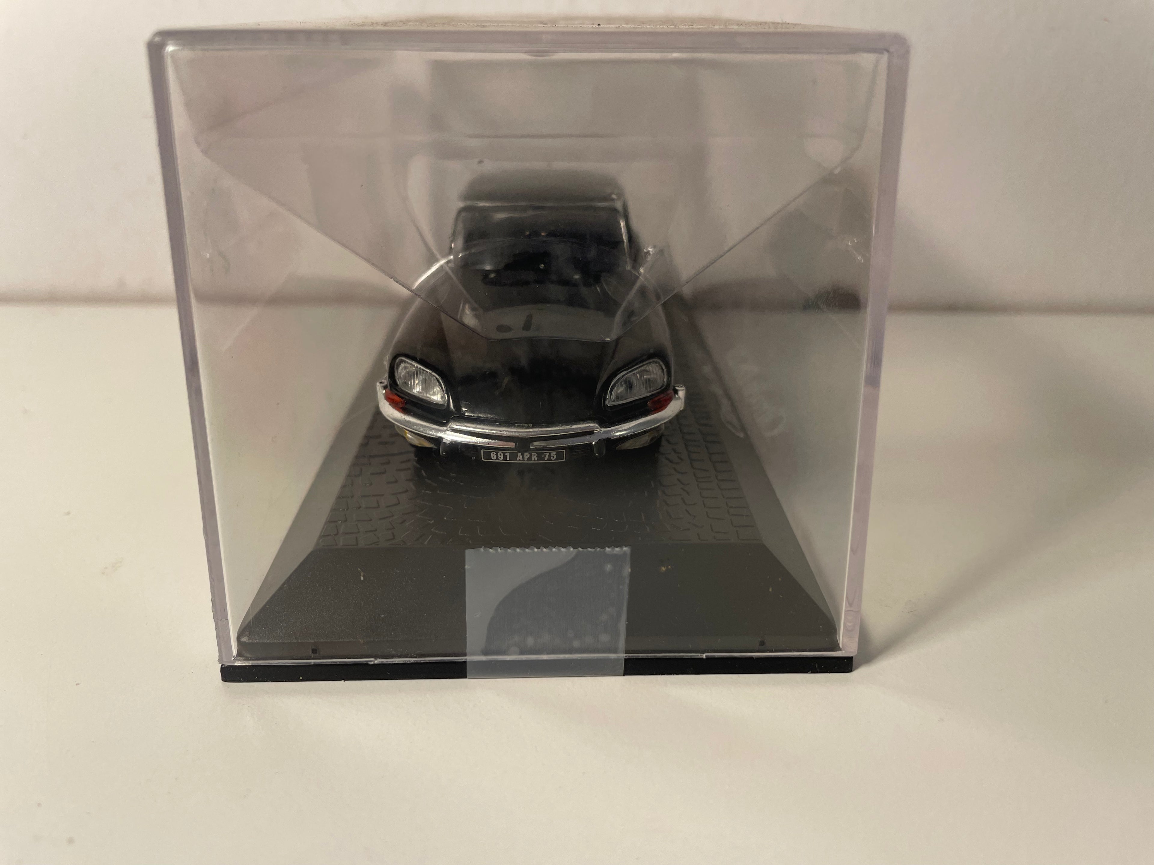 Citroën DS 23 negra (colección jefes de estado) - elecciones presidenciales de Valéry Giscard d'Estaing en 1974