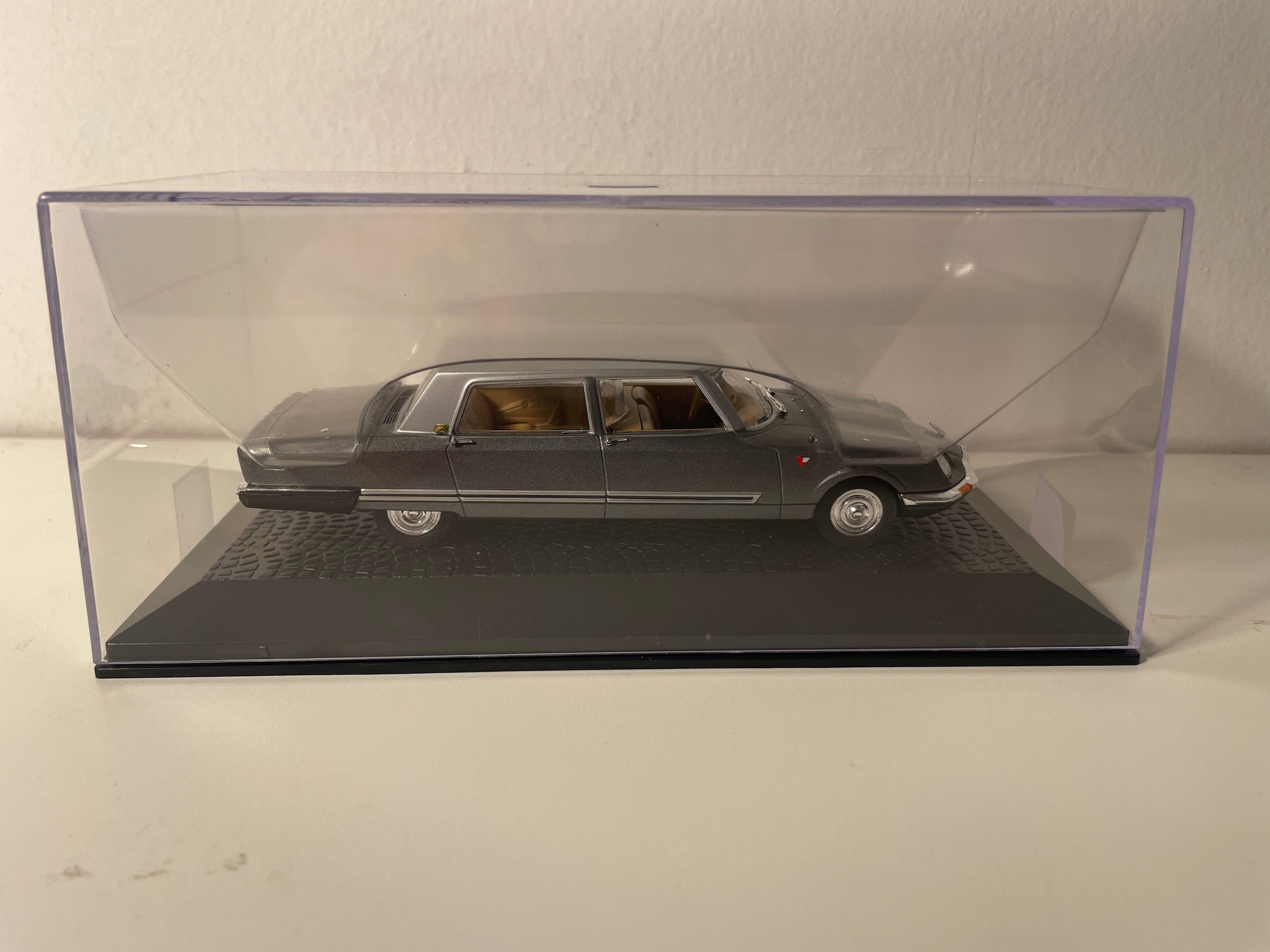 Citroën DS 21 Présidentielle Chapron grise (collection Presidential CARS - chefs d'état) - Visite de Nixon avec Charles de Gaulle en 1969
