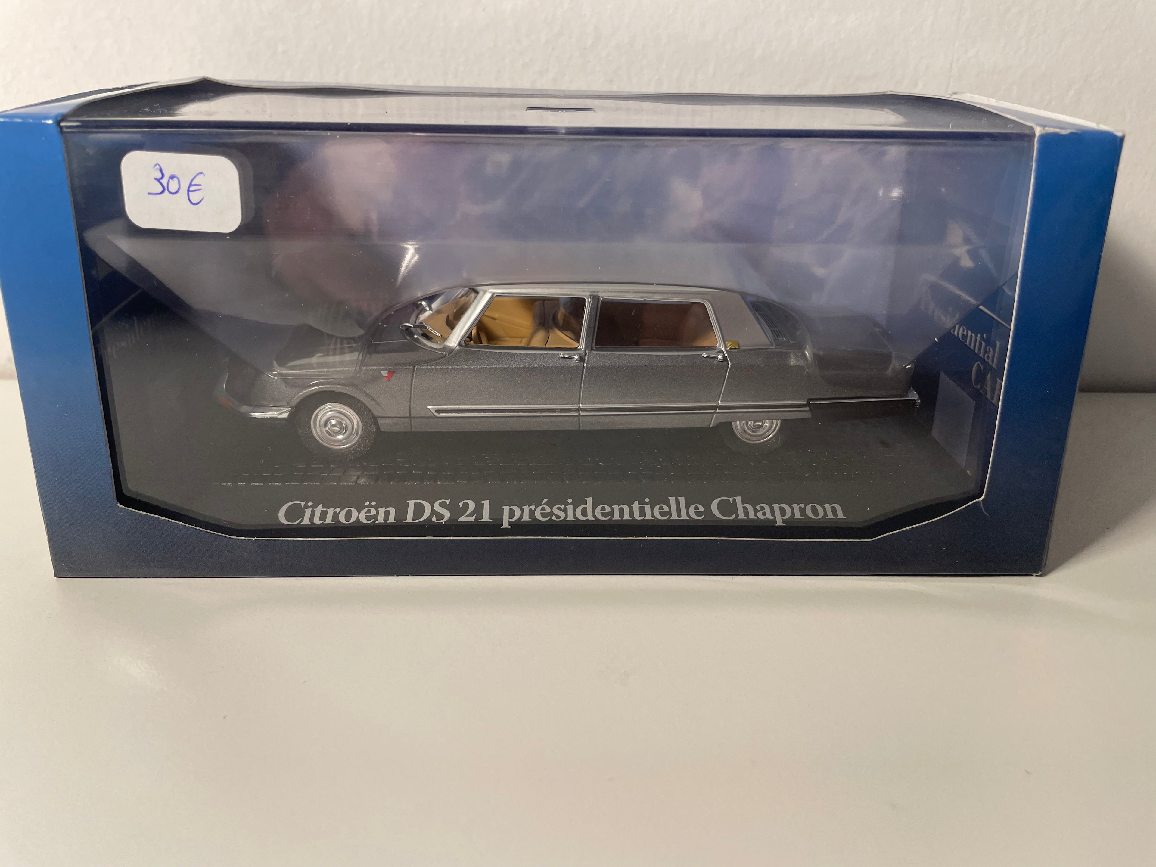 Citroën DS 21 Présidentielle Chapron grise (collection Presidential CARS - chefs d'état) - Visite de Nixon avec Charles de Gaulle en 1969