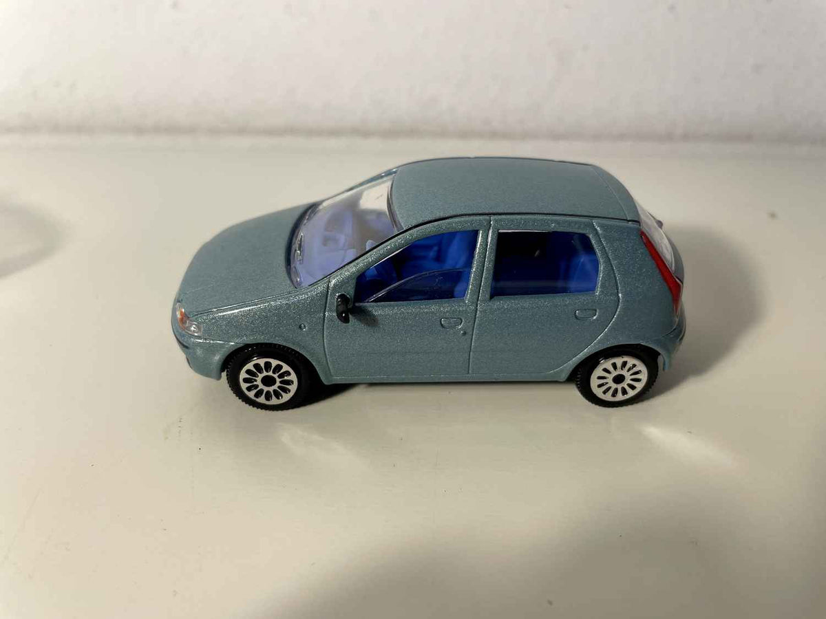 Fiat Punto bleue - Majorette