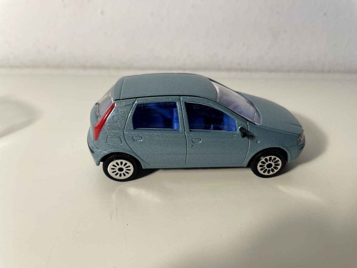 Fiat Punto bleue - Majorette