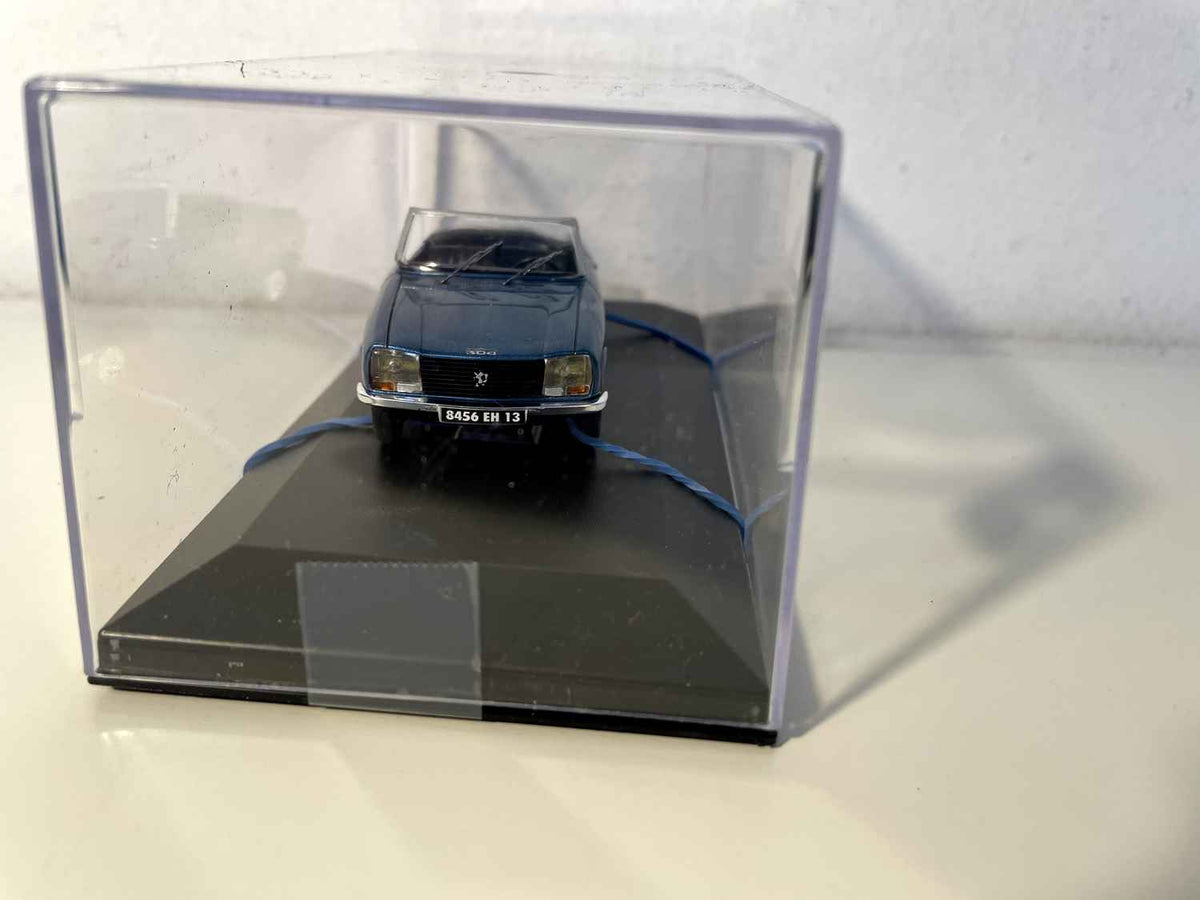 Peugeot 304 decappottabile blu (scatola in plexiglas)