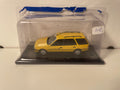 Peugeot 405 break jaune de 1987 - La Poste - PTT