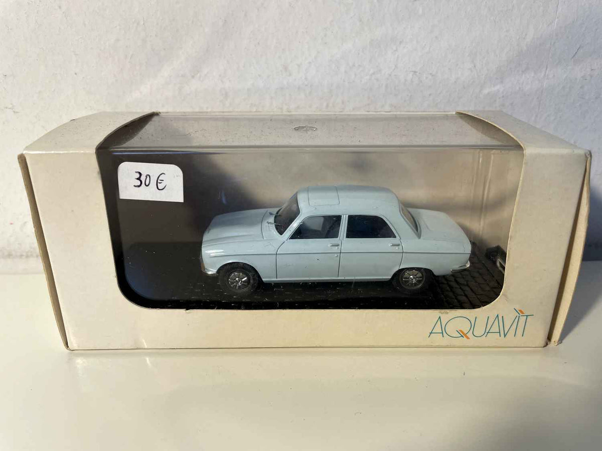 Peugeot 304 Blue Limousine (Aquavit)