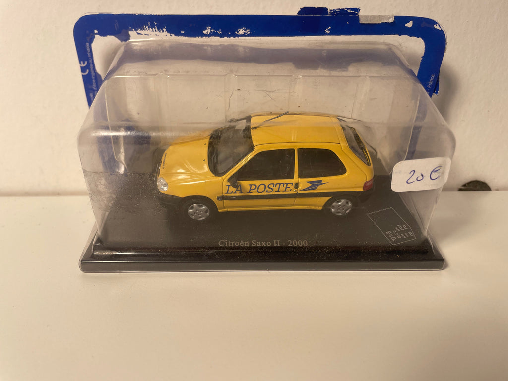 Citroën Saxo 2 żółty z 2000 roku - La Poste - PTT